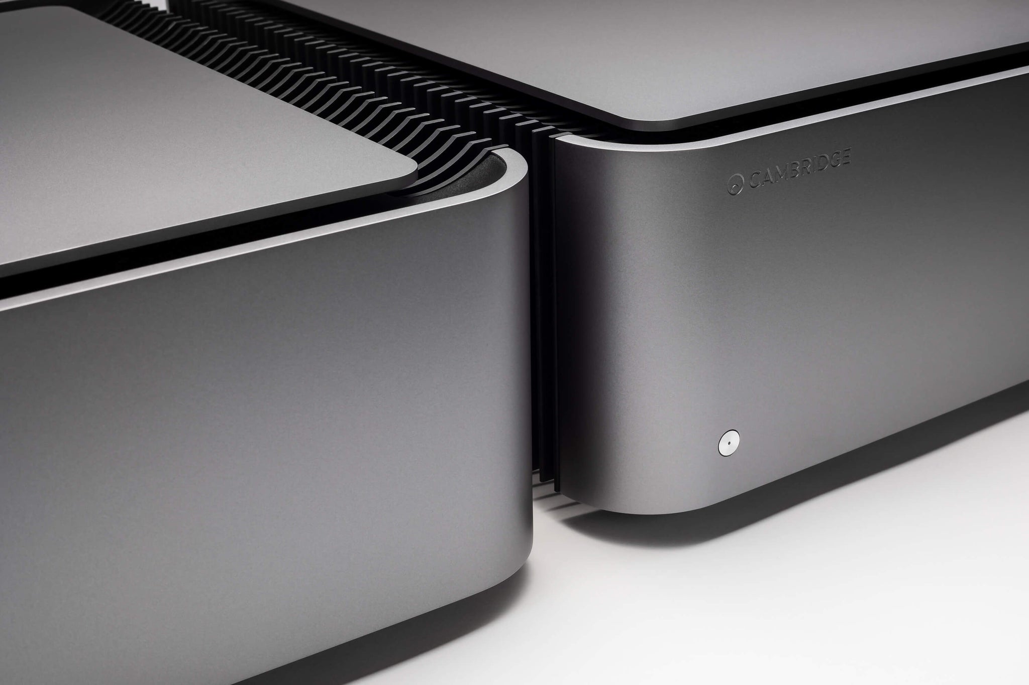 Cambridge Audio | Edge M effektforstærker – AudioGate